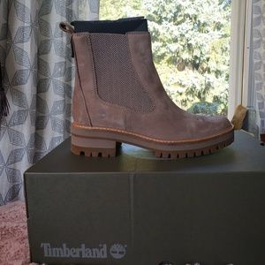 Brand new TIMBERLAND COURMAYEUR VALLEY W8